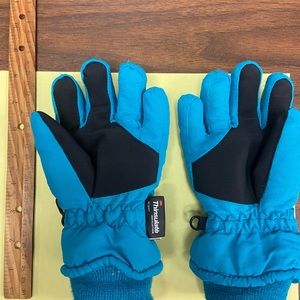 Kids ski gloves